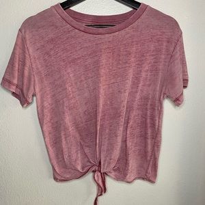 PINK SHORT SLEEVE TIE AT THE SHIRT